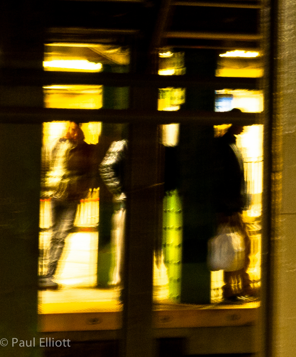 NY: Subway waiting #2